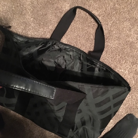 Authentic Burberry Tote Bag - Picture 3 of 4